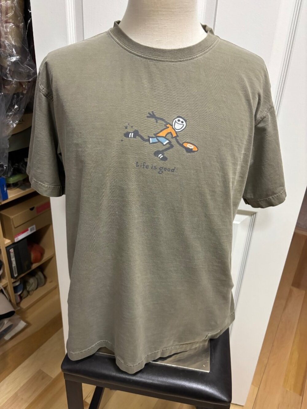 Life is Good Frisbee Tshirt olive green